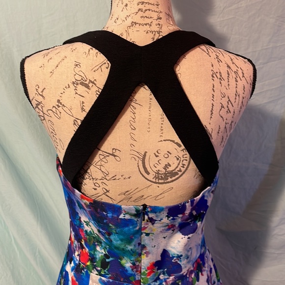 SEXY BLACK HALO dress in floral print sz 6 - Picture 2 of 12